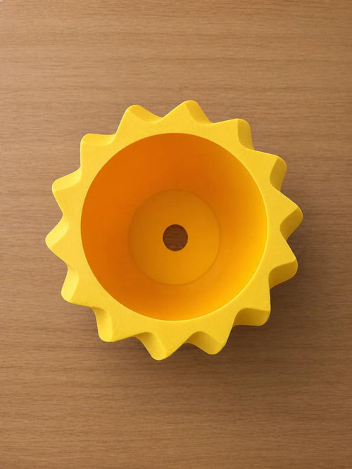 Swirl planter
